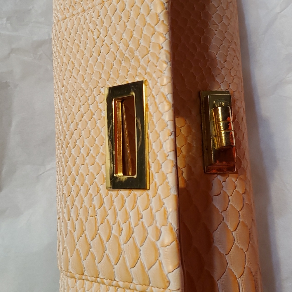 Ladies Wallet - Picture 11 of 14